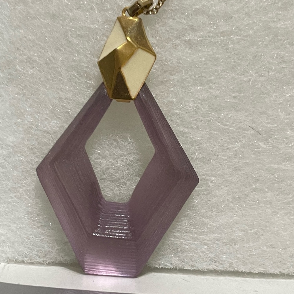 Alexis Bittar beautiful light purple  lucite Necklace adjustable 16” to 19”